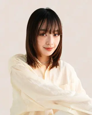 ミディアム カラー Joule 建山美友のヘアスタイル