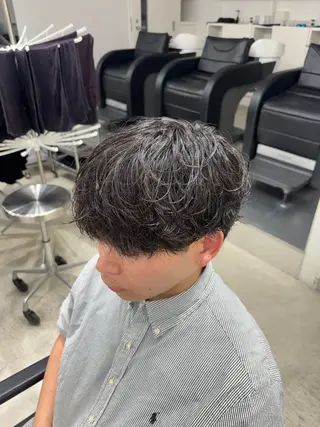 ショート パーマ メンズ 松井 生のヘアスタイル