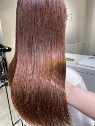 FILMS 田町芝浦所属・カットイルミナカラー ひより FILMSのヘアスタイル