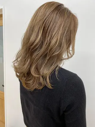 ロング カラー ハイトーン特化🌟 仲川和人のヘアスタイル