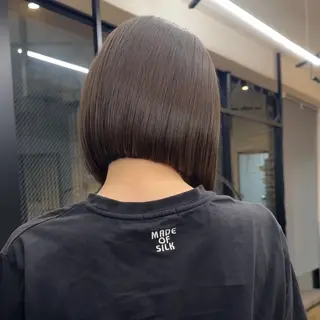 ミディアム 岸本 理希のヘアスタイル