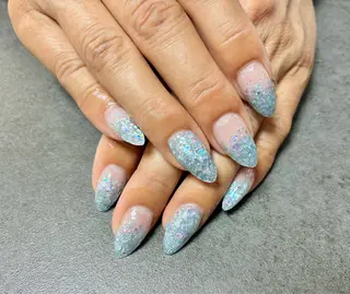 ネイル MADIA本厚木店所属・MADIA _hinaのネイルデザイン