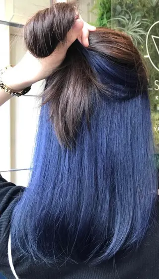 ミディアム カラー Hanna by W_SALONのヘアスタイル