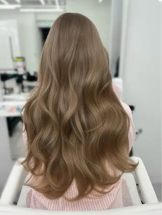 ロング カラー 顔まわりの神様✨ 透明感カラー藤嶋秀幸のヘアスタイル