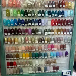 ネイル Nail Buzz所属・Nail Buzz 宮木のネイルデザイン