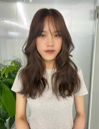 ロング カラー 錦 茉李のヘアスタイル