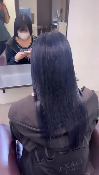 ロング 誠也/唯一無二の ルーツカラーのヘアスタイル