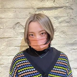 ショート カラー 🌈モテるベージュ カラー💕成島 宙のヘアスタイル