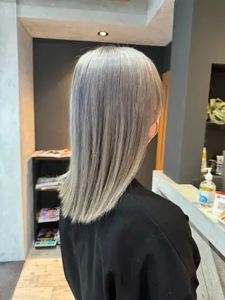 ミディアム カラー ワタナベ テルマサのヘアスタイル