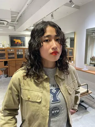 ミディアム パーマ ナガミネアリサ/ 学芸大学/海外ヘアのヘアスタイル