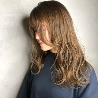 セミロング カラー 圧倒的透明感カラー nana🦕のヘアスタイル
