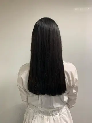 セミロング ウスイマイコ カット/ケアカラーのヘアスタイル