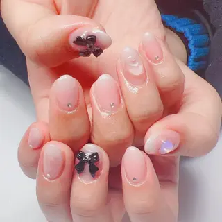 ネイル YUYI.nail salon所属・Mi Naのネイルデザイン
