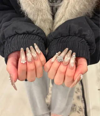 ネイル EASEN 伊藤 深秋のネイルデザイン