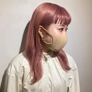 ロング カラー ANNA /艶髪/ハイトーンのヘアスタイル