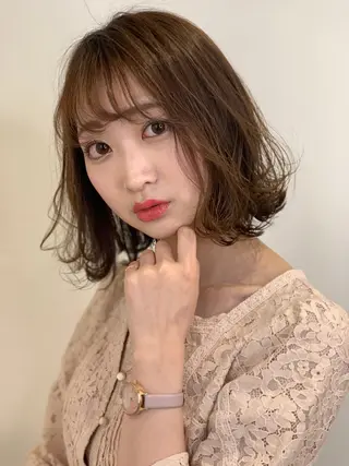 ミディアム 透明感カラー 金村真子のヘアスタイル