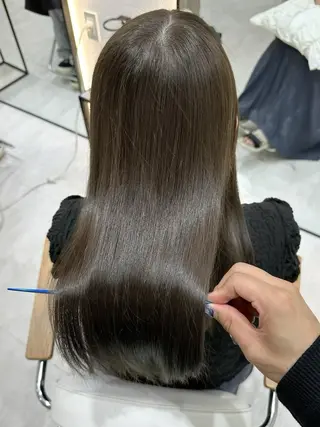 ロング カラー 赤み消し/オリーブ カーキ/福田れんのヘアスタイル