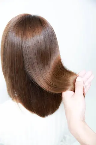 セミロング 艶髪美容師　森田 優貴のヘアスタイル