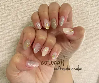 ミディアム ネイル ツメトマツゲ .のネイルデザイン