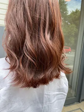 ミディアム 中村 彩音のヘアスタイル