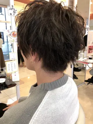 カラー 牧野 佳樹のヘアスタイル