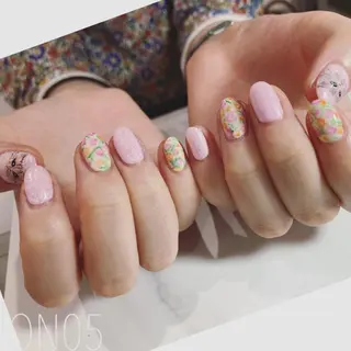 ネイル 園 寛子 （ネイリスト）のネイルデザイン