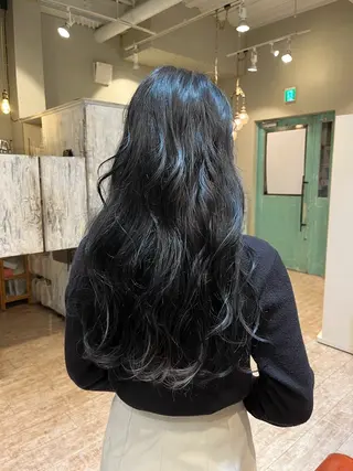 ロング DieHare所属・林 紅葉のヘアスタイル