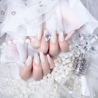 ネイル Yudia🦋 azuのネイルデザイン