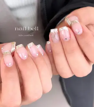 ネイル 大人可愛いネイル🎗 Hinaのネイルデザイン