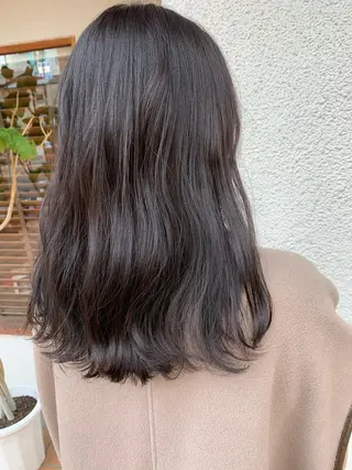 ロング カラー ヘアアレンジ putri 川邉 優花のヘアスタイル