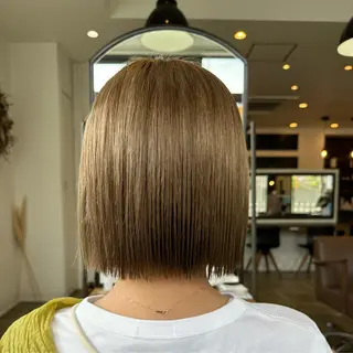 ミディアム カラー ヘアアレンジ 岩本みるか/ 暖色カラー/ベージュのヘアスタイル