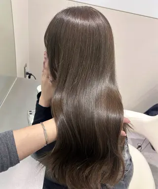 カラー fujimoto yuiのヘアスタイル