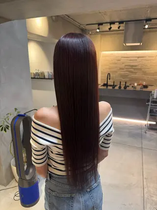 ロング LENORA所属・谷 優梨のヘアスタイル