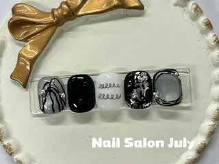 ネイル July モモのネイルデザイン