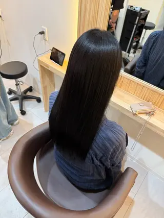 ロング attrait南堀江所属・絹髪矯正髪質改善 KAISEIのヘアスタイル