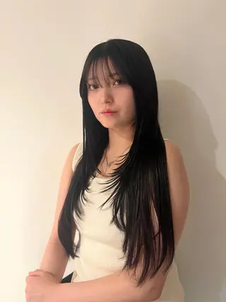 セミロング 河本伶 質感レイヤーカットのヘアスタイル