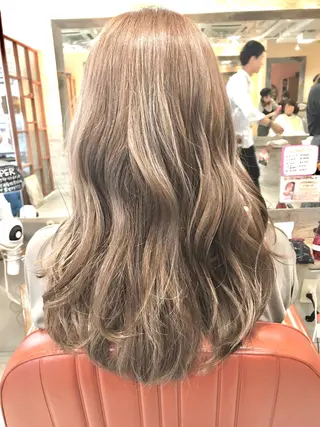 ミディアム カラー パーマ 増子 幹樹のヘアスタイル