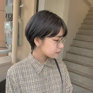 ショート カラー MARU レイヤー/パーマのヘアスタイル