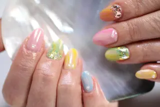 ネイル ママリンド　志村坂上店所属・しみ えんのネイルデザイン