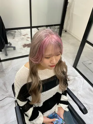 ロング akane .のヘアスタイル