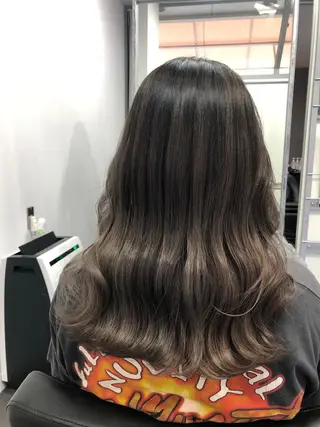 セミロング カラー ヘアアレンジ U&i所属・大塚 貴之のヘアスタイル