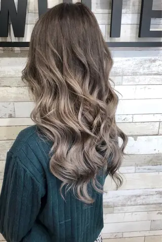 ロング 渋谷/ハッシュ レイヤーカット/会田のヘアスタイル