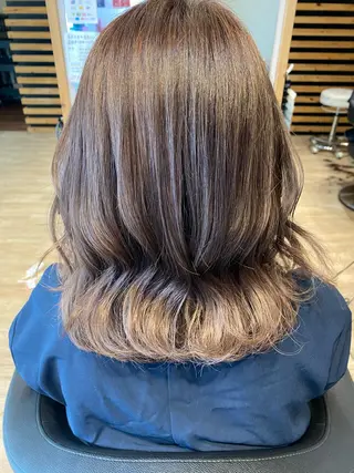 カラー 早川 真幸のヘアスタイル