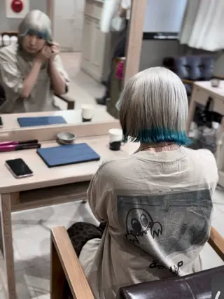 ミディアム ルーツカラー/ デザインカラー/井川のヘアスタイル