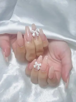 ネイル LEELA NAIL STUDIO所属・LEELA NAIL STUDIOのネイルデザイン