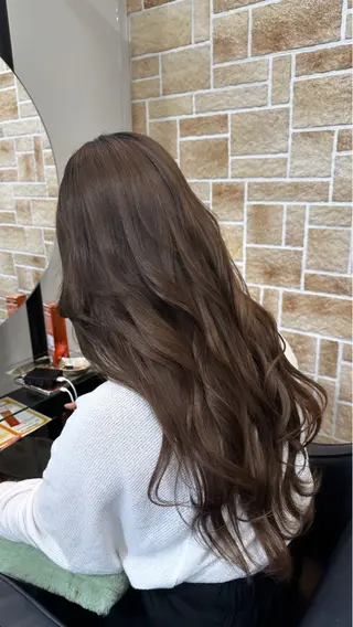ロング 栗谷 竜希のヘアスタイル