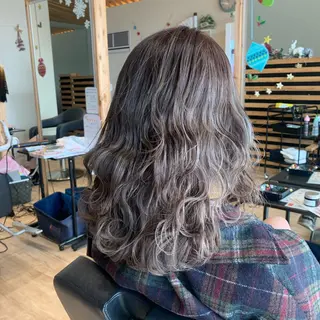 ロング カラー 関口 友行のヘアスタイル