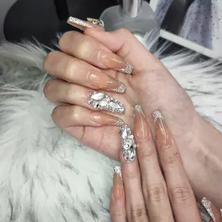 ネイル RUNWAY 　　の眉毛・アイブロウイメージ