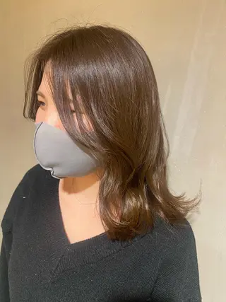 セミロング ボブ/透明感カラー 岸本涼奈のヘアスタイル