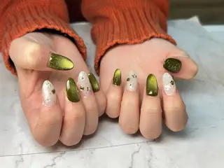 ネイル Queennail 北堀江AYAのネイルデザイン